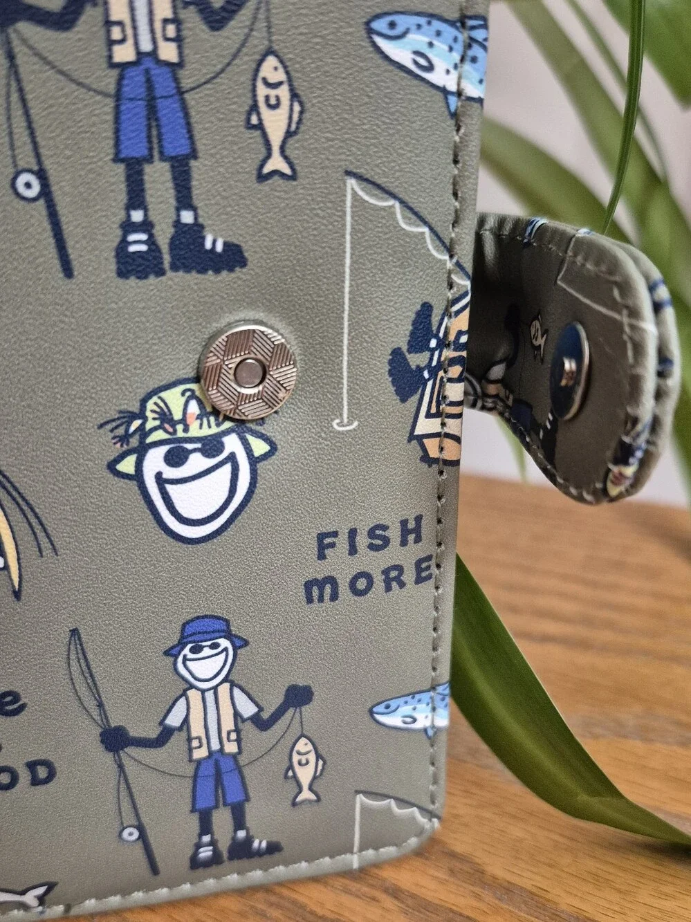 Life Is Good Olive Green Fishing Passport Holder with Blue & Yellow Accents. NEW